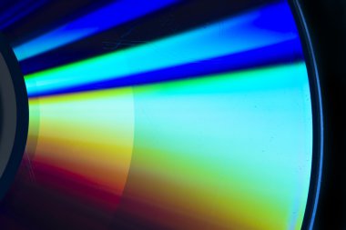 CD-ROM gökkuşağı yansıması siyah arka plan ile