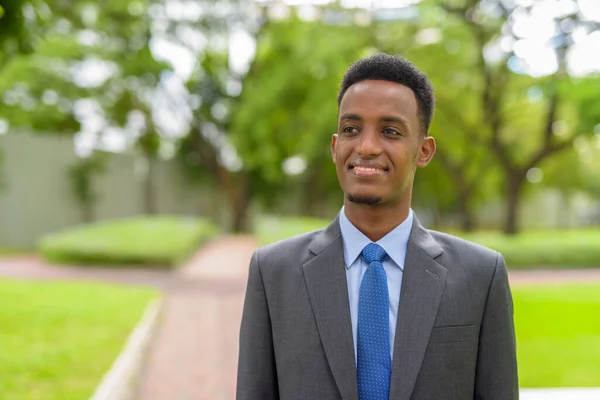 Retrato Del Joven Empresario Africano Guapo Con Traje Corbata —  Fotos de Stock