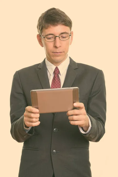 Studio Shot Businessman Short Hair Wearing Suit Isolated White Background — Stock Photo, Image