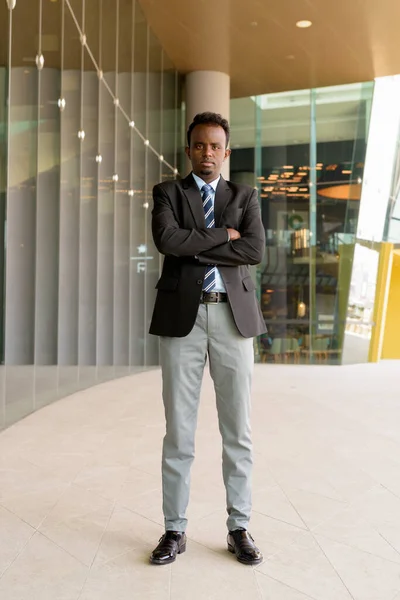 Retrato Joven Empresario Africano Con Traje Corbata —  Fotos de Stock