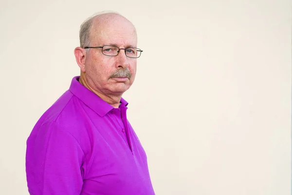 Portrait Caucasian Senior Man Alone — Stock Photo, Image