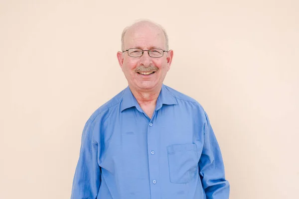 Portrait Caucasian Senior Man Alone — Stock Photo, Image