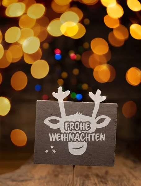 Ren Geyiği Suratlı Ahşap Bir Tabela Almanca Sözcüklerle Bulanık Bir — Stok fotoğraf
