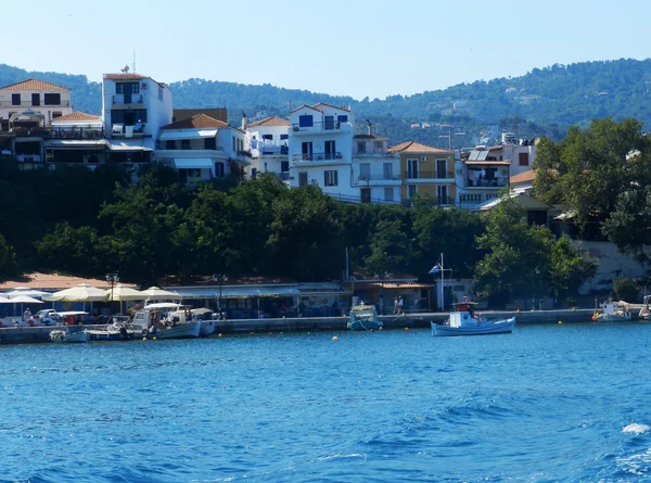 Přístav na řeckém ostrově Skiathos — Stock fotografie