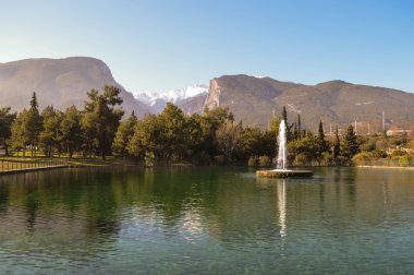 litochoro güzel göl