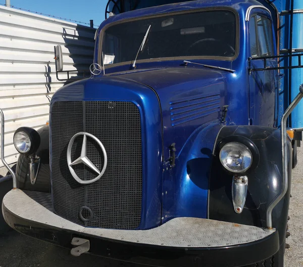 Katerini Grèce Février 2022 Vieux Camion Cargo Bleu Mercedes Benz — Photo