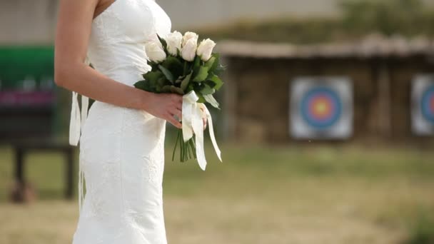 Novia Esperando al novio — Vídeos de Stock