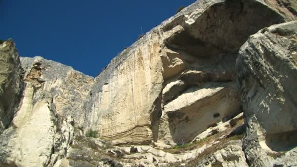 Saut de corde par une journée ensoleillée 