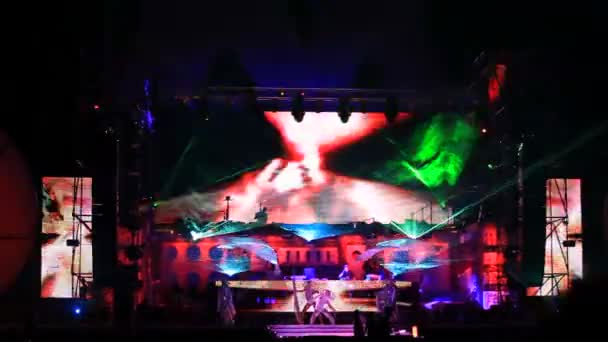 Kazantip의 무대에서 공연 — 비디오