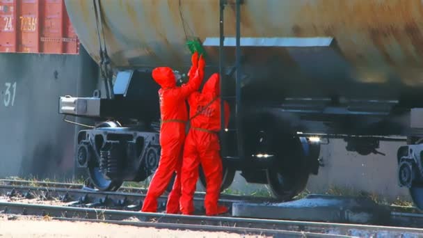 Zylindersensor Messung leere Gasflaschen industrieller Speicherdruck Sensor Gas Natur Feuer Erdgas Wärme Brennstoff und Stromerzeugung Energie Licht abstrakte Bunsenbrenner Heißluftballonbrenner — Stockvideo