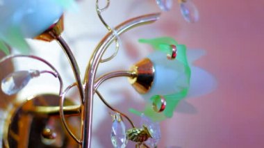 bir gece lambası gölgesi