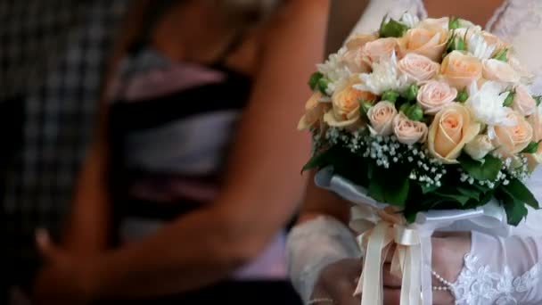 Bride's bouquet — Stock Video