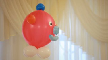 Palyaço balon farklı yapılmış.