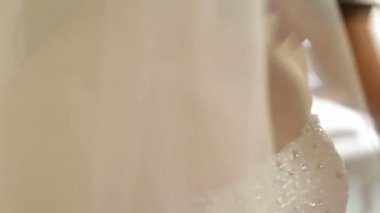 gelin düğün töreni için hazırlanıyor.