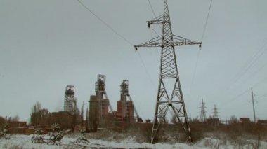 bir sanayi kenti powerlines