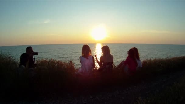 Zonsondergang op het strand — Stockvideo