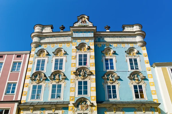 漂亮的房子在斯太尔、 上奥地利 — 图库照片