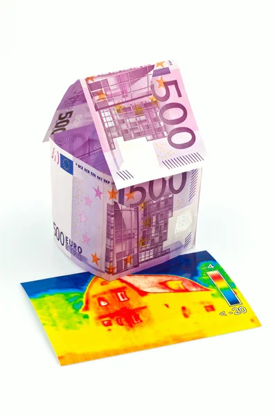 Σπίτι από ευρώ τραπεζογραμμάτια και υπέρυθρη εικόνα — Φωτογραφία Αρχείου