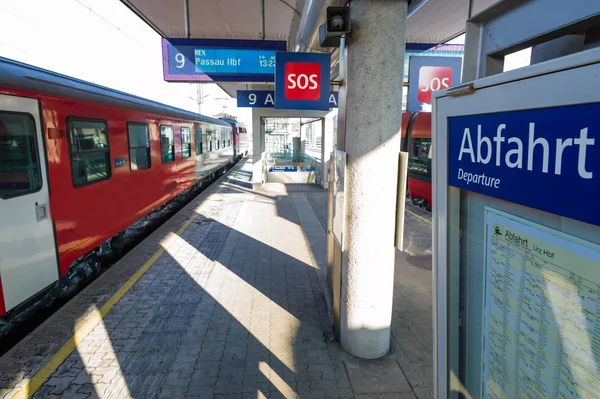 Trein in het station — Stockfoto