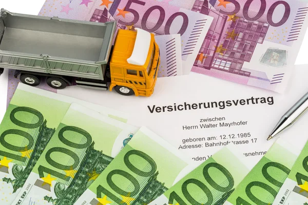 Vertsicherungsvertrag for new trucks — Stock Photo, Image