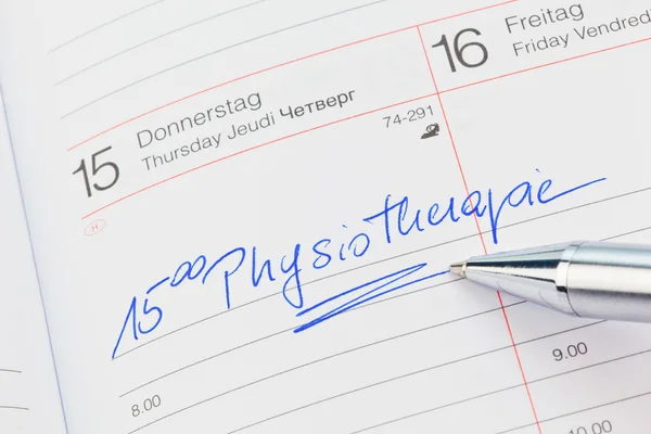 Záznam v kalendáři: fyzioterapie — Stock fotografie