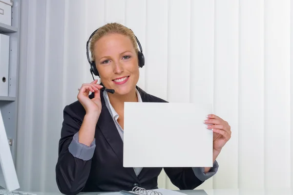 Barátságos nő fejhallgató-ügyfélszolgálat — Stock Fotó