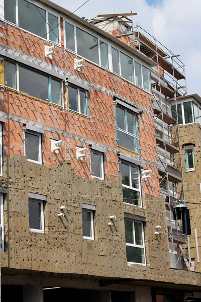 Shell isolatie in nieuwe residentieel gebouw — Stockfoto