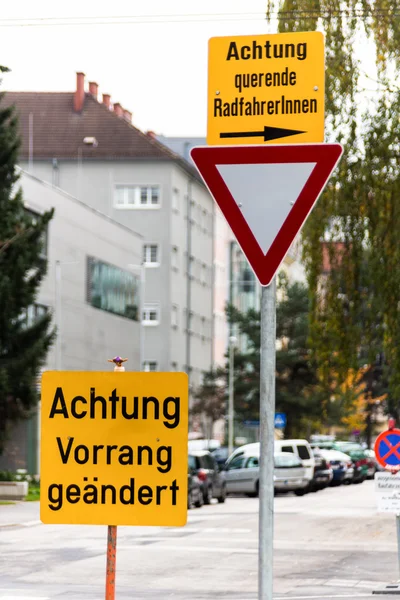 Traffic signs and regulatory signs — Stock Photo, Image