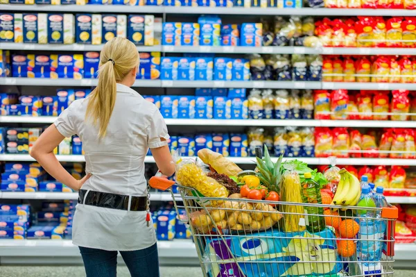 Selection in a supermarket — Stock Photo, Image