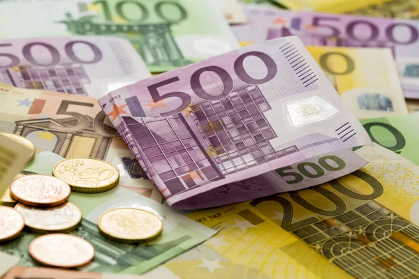 Muitas notas de euro — Fotografia de Stock