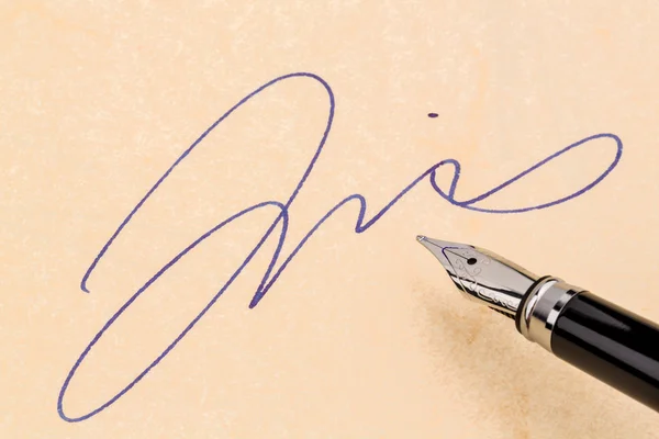 Signature and pen — Stock Photo, Image