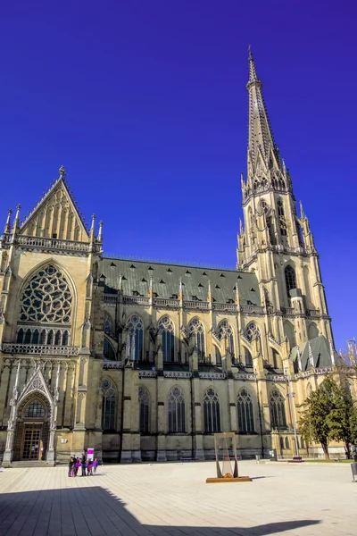 De nieuwe kathedraal in linz, Oostenrijk — Stockfoto