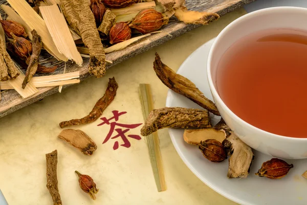 Té para la medicina tradicional china — Foto de Stock