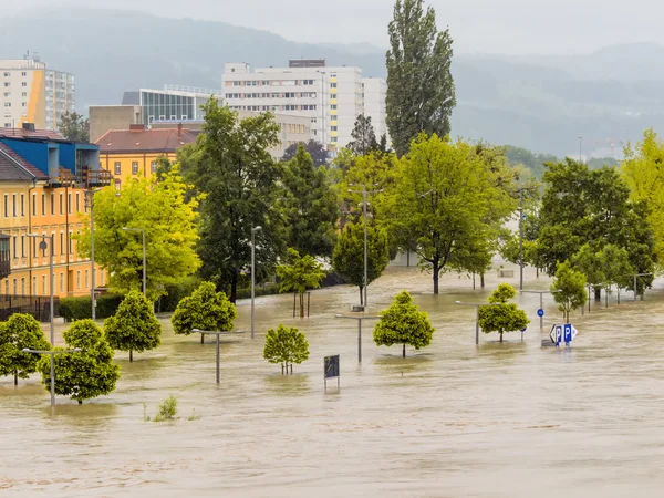 Πλημμύρες, 2013, linz, Αυστρία — Φωτογραφία Αρχείου