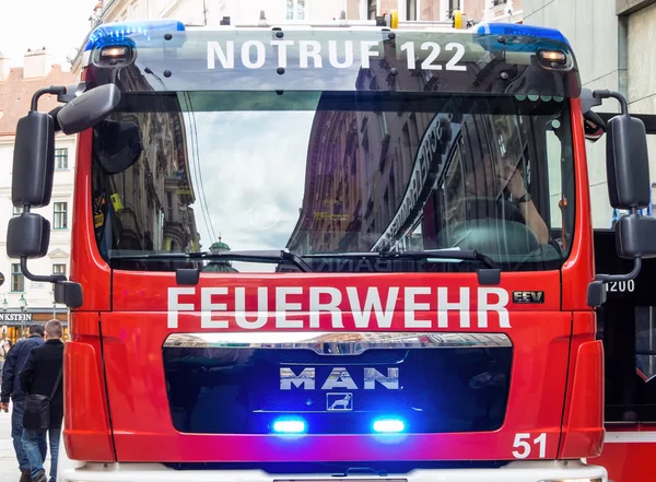 Vehicle of the fire brigade — Stock Photo, Image