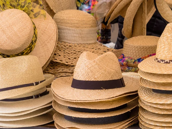 Seleção de chapéus de palha — Fotografia de Stock