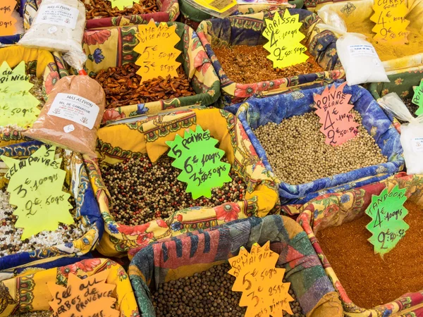 Variety of spices on the market — Stock Photo, Image