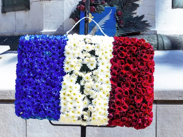 Fransk flagga gjord av blommor — Stockfoto