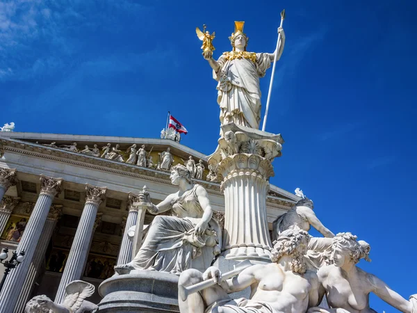 Oil austria, vienna, parliament — Stock Photo, Image