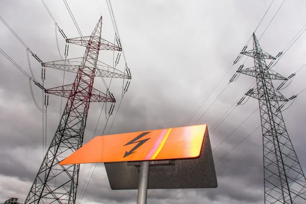 Current keys of a power line — Stock Photo, Image