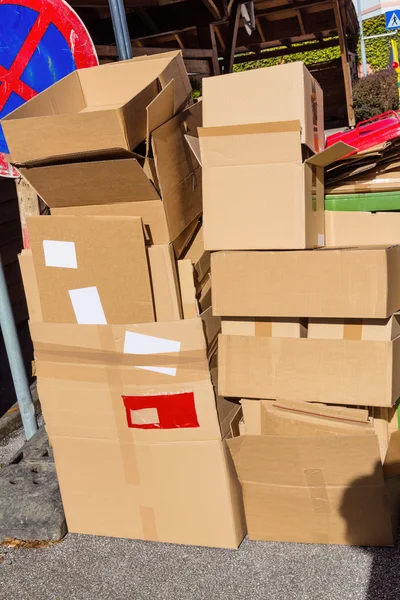 Papel usado de cajas de cartón — Foto de Stock