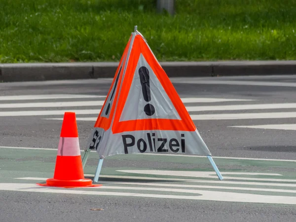Poliţia foloseşte. blocaj rutier — Fotografie, imagine de stoc