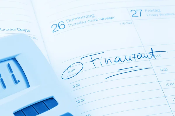 Eintrag in den Kalender: Finanzamt — Stockfoto