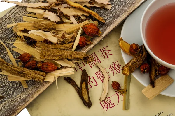 Thee voor traditionele chinese geneeskunde — Stockfoto