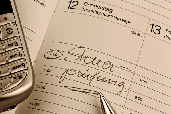 Entry to the calendar: tax audit — Stock Photo, Image