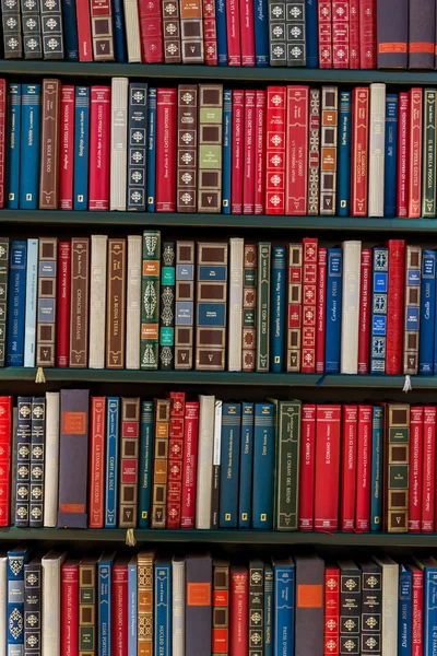 Books in a library — Stock Photo, Image