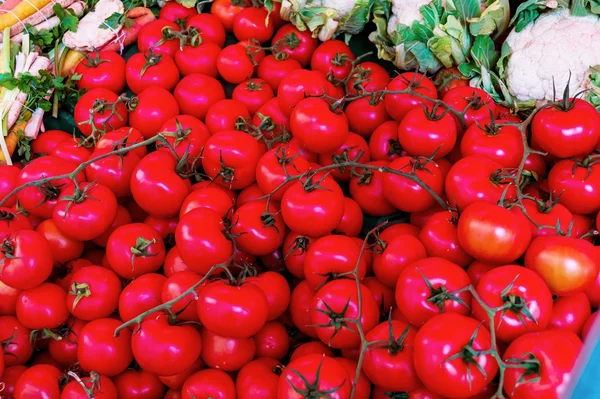 Aardbeien op een markt — Stockfoto