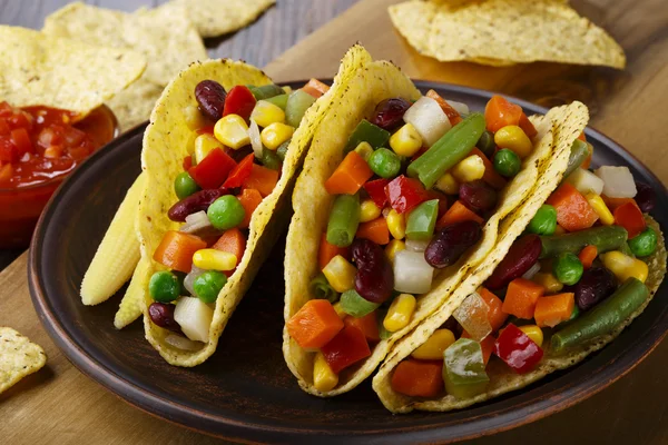 Taco, zöldségekkel — Stock Fotó