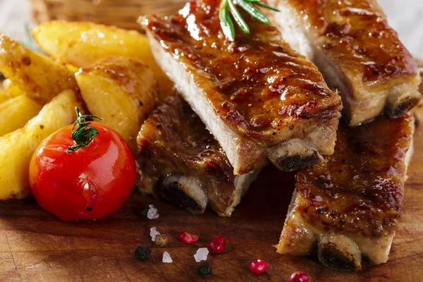 Costillas de cerdo al horno —  Fotos de Stock