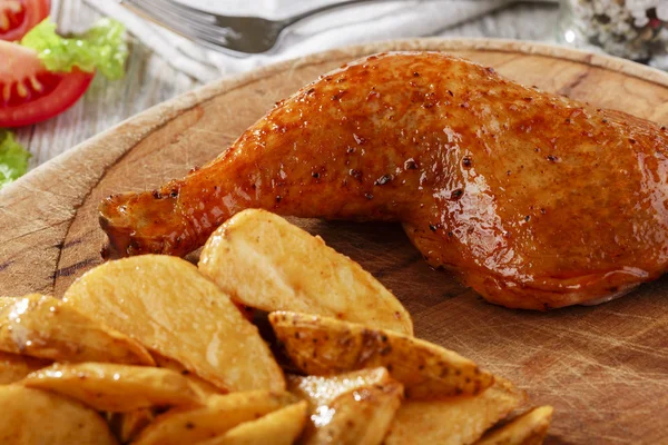 Patata de pollo con patatas al horno — Foto de Stock